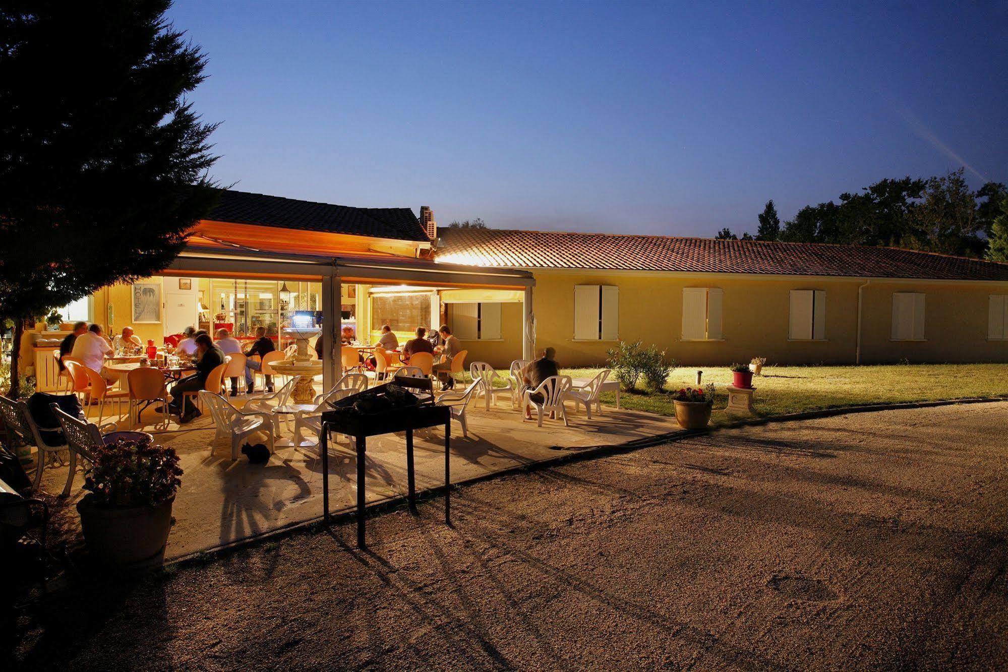 Logis Hôtel Corintel Bordeaux Est Tresses Exterior foto